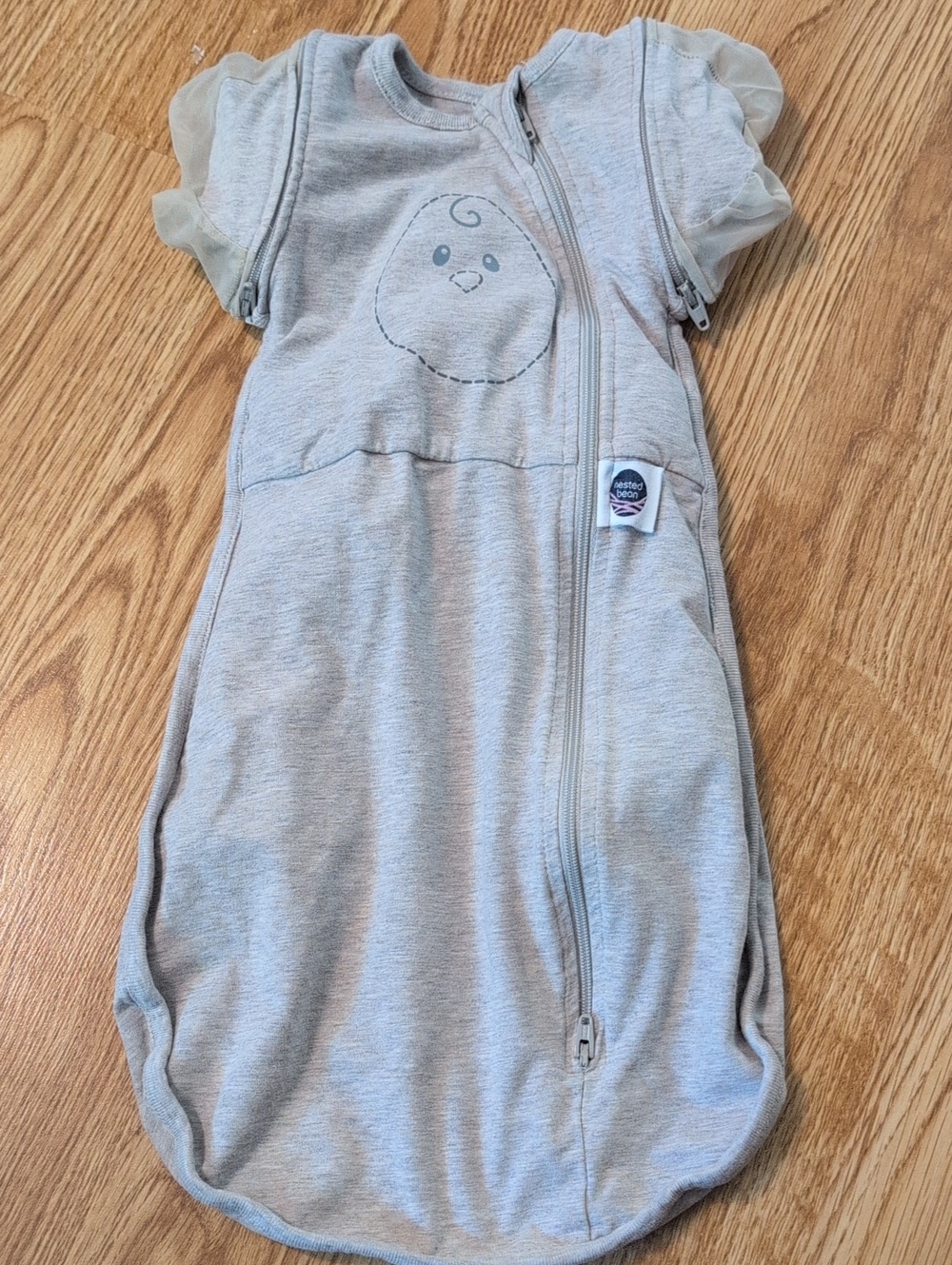 EUC Nested Bean Heather Gray Zen One™ Swaddle - Sand - Size Newborn 0-3 Months